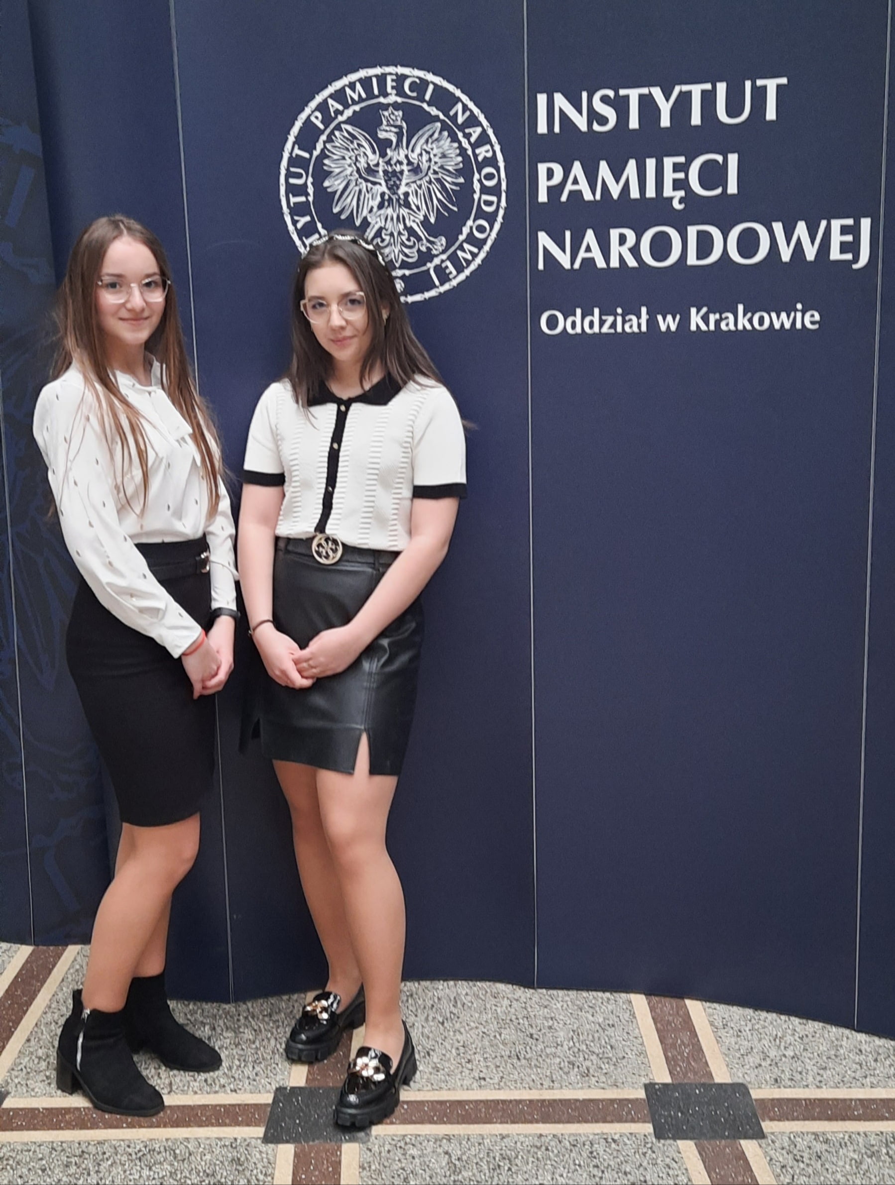 Podziękowanie za udział w Ogólnopolskim Konkursie pt. W kręgu poezji i prozy łagrowej więźniarek KL Ravensbruck, zdj. 1