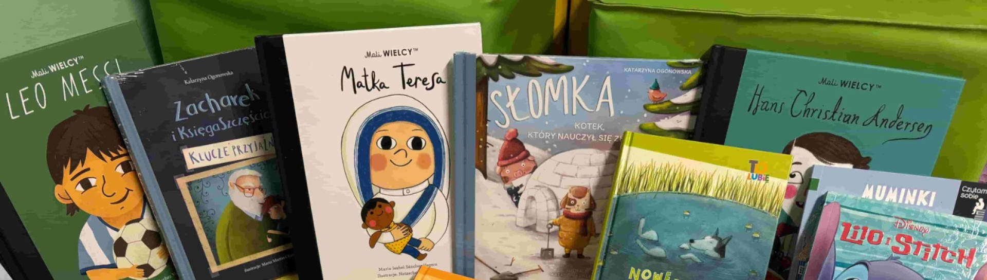 Nowe książki zakupione do szkolnej biblioteki